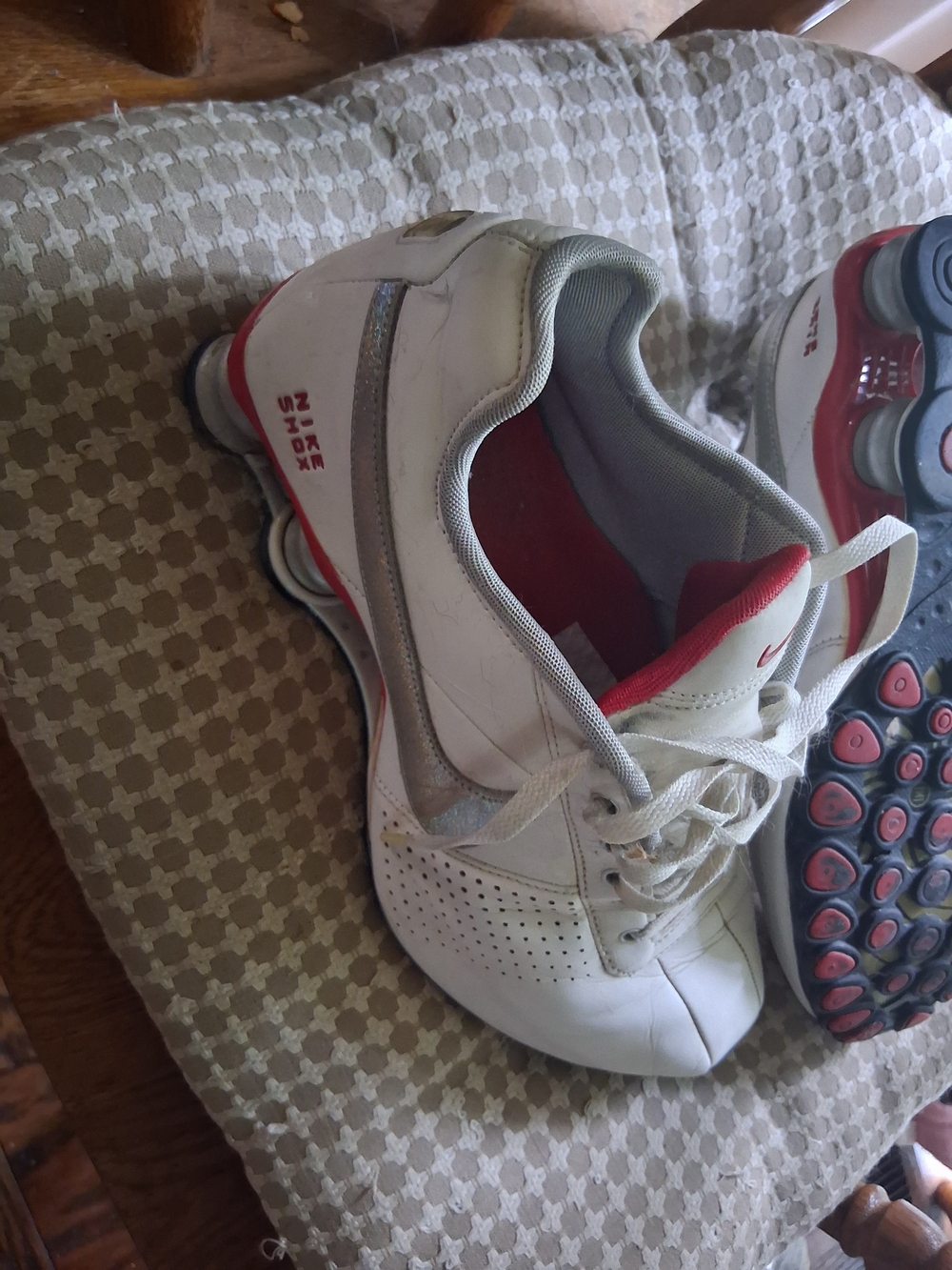 Nike White Red Accent Athletic Shoes